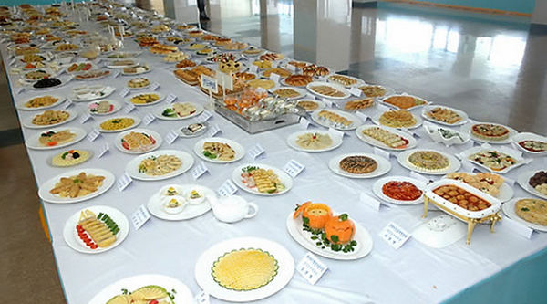 平壤举办全国料理大赛庆祝金正日诞辰(组图)