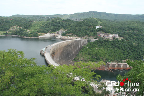 卡里巴南岸水电站扩机项目进展顺利 推动中津经济合作