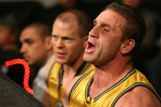 肯 沙姆洛克(ken shamrock):我比15年前更出色