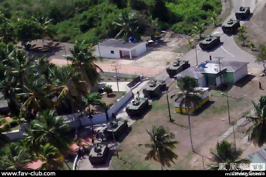 委内瑞拉10万人大演习 中国造VN-1战车成列出