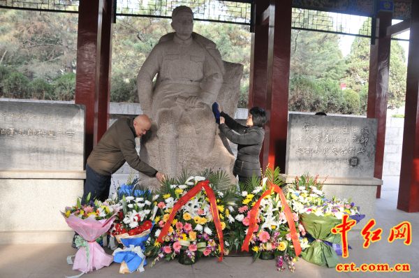 刘伯承元帅次子刘蒙将军到将军岭祭拜父亲(组图) - jianchun605 - 神马骑士 刘伯承元帅次子刘蒙将军到将军岭祭拜父亲(组图) - jianchun605 - 神马骑士