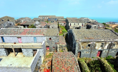 流水镇君山村石头厝村落，极具海洋居住特色。王凤山 摄