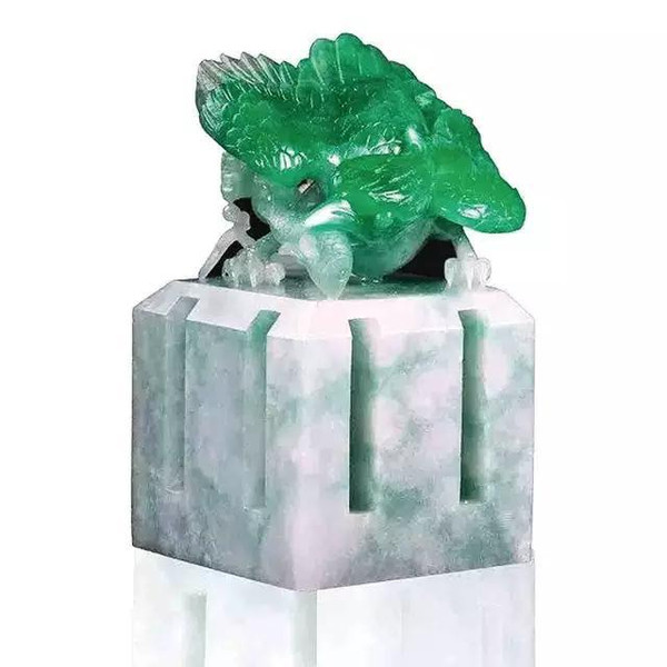 　　7.翠鸟印章 翡翠