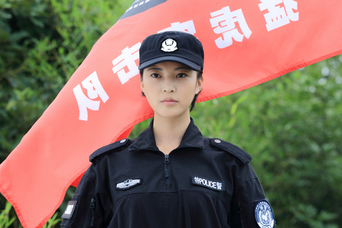 《特警力量》王妍之英姿飒爽 不爱淘宝爱军装