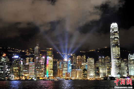 报告排名中国城市人均存款余额 香港深圳北京