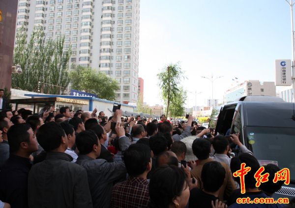 毛泽东<em>女儿</em>李讷现身<em>高岗</em>家乡横山(组图)--中红