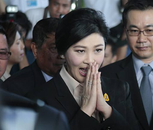 5月19日,泰国前总理英拉在泰国最高法院接受大米收购渎职案审理