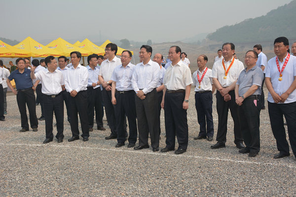 省领导听取阳大铁路项目规划、前期工作等情况介绍郭凯祥摄