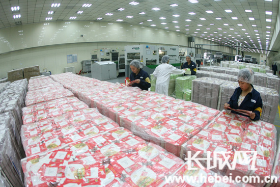 华北最大的印刷包装企业--正元集团彩印车间。迁安市委宣传部/供图