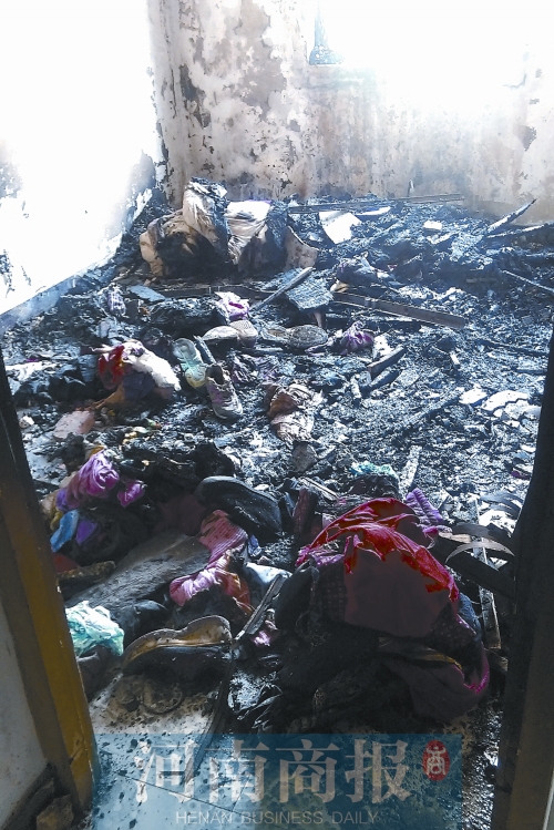 郑州祭城社区一居民楼发生火灾 无人伤亡|火灾