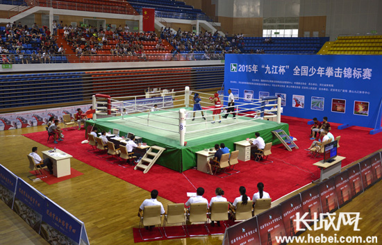 全国少年拳击锦标赛迁安开赛 全国32个代表队
