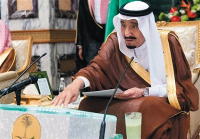 沙特国王法国度假阵容大惹争议|度假|海滩