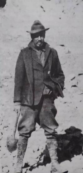 　　哈佛学者兰登·华尔纳在中国