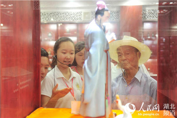 湖北夷陵:探秘博物馆 我当讲解员(图)|学生|暑假