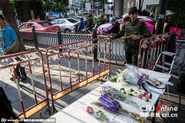 泰国民众悼念曼谷爆炸遇难者(高清组图)|曼谷|香