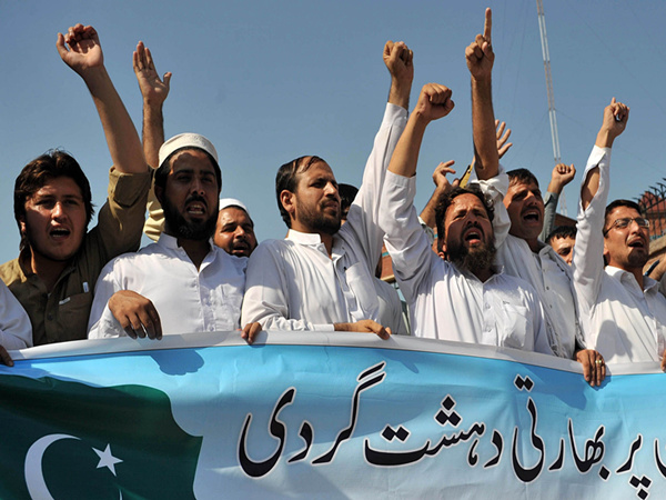 边境交火不断 印巴关系因何再度紧张?|袭击者|