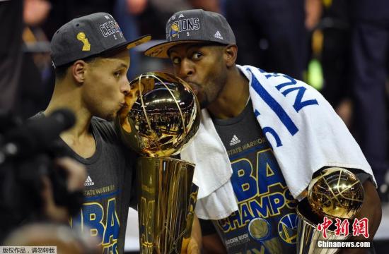 美媒预测新赛季西部冠军:勇士马刺前2 火箭第