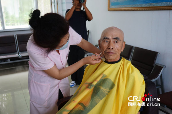 贫困县的敬老之路 探访黑龙江绥化兰西中心敬