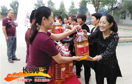 老师您辛苦了!邯郸酣客分社给教师送去硬菜