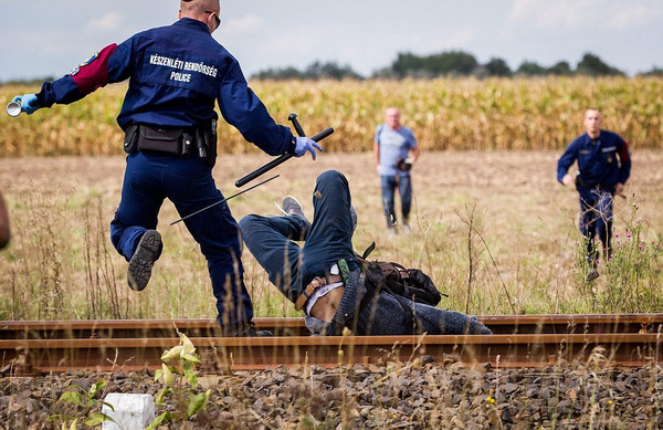 美国收紧拘留驱逐规定 千万非法移民已成目标