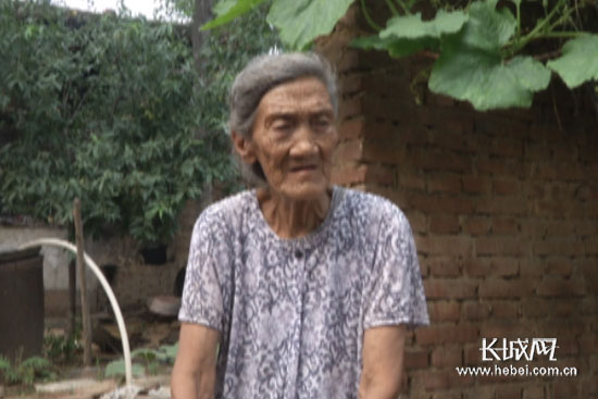 [血印·寻访]抗日女英雄梁振英 誓死保守党的秘