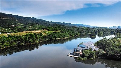 双岛湖,市民休闲旅游胜地。
