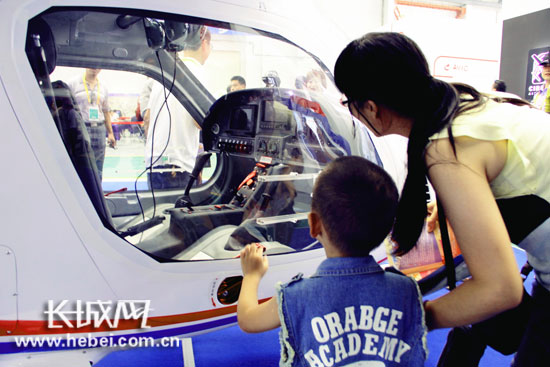 通航梦想从娃娃抓起 爱飞客打造小小飞行员梦工厂|航空|空乘_凤凰资讯