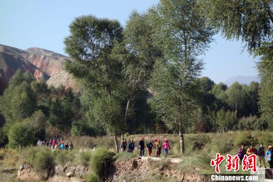 青海化隆首届户外徒步旅游节开幕|化隆|景区