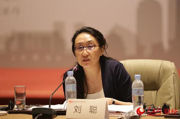 中央电视台英语新闻频道总监刘聪发言（王子候摄）