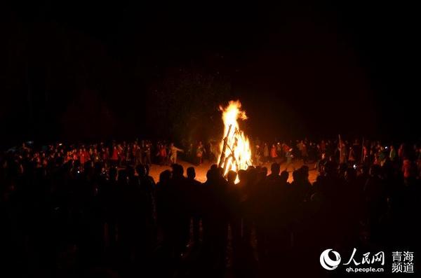 篝火晚会