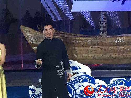 第二届丝绸之路电影节闭幕式 吴京郑淳元亮相