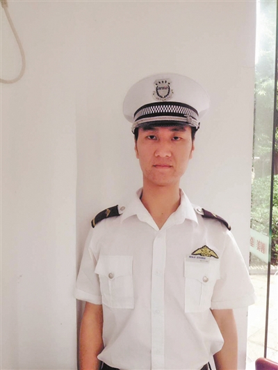 门岗定员,他们将更尽心为邻居们服务|小区|紫园