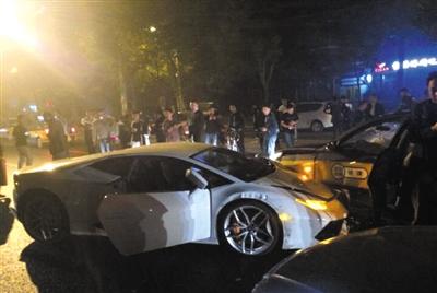 北京连撞8车兰博基尼21岁司机被警方刑拘高清图片