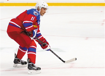 普京打冰球庆生|普京|索契