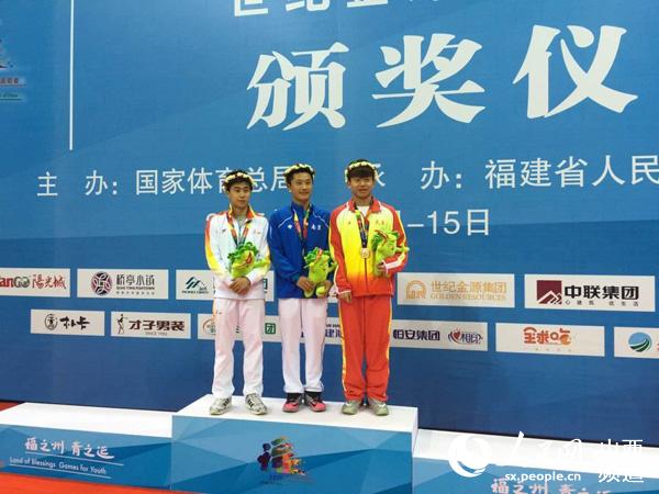 第一届全国青运会跳水比赛 太原赵冬夺得男子