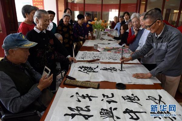 河南60岁老年人有多少人口_河南的人口图片