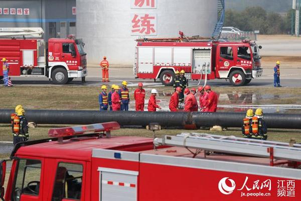 10月24日上午，南昌市2015年燃气高压管道应急演练在江西省消防训练基地举行。