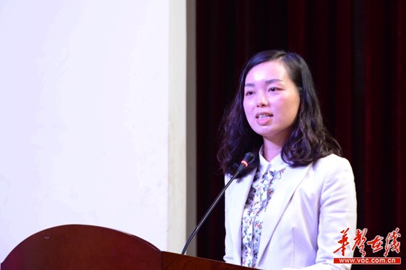 时代楷模段江华事迹报告会:用心绘出更美画卷