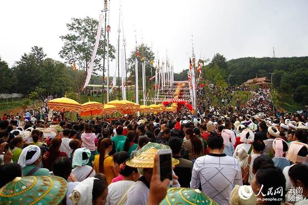 开光祈福仪式现场。(人民网 李发兴 摄)