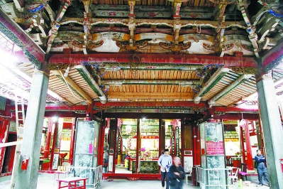 浦口宫门前古老的照壁