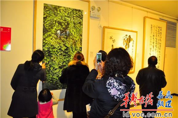 �����ͳ��ֻ������չ��Ʒ