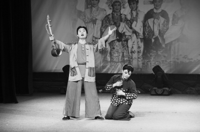 两岸艺术家共同演绎歌仔戏《邵江海》选段。　康哲力　摄