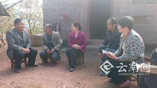 省委宣传部走访西山乡贫困户