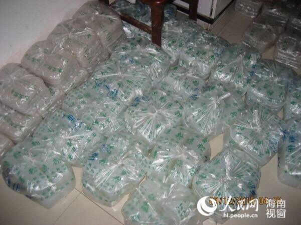 查获的“黑米粉”