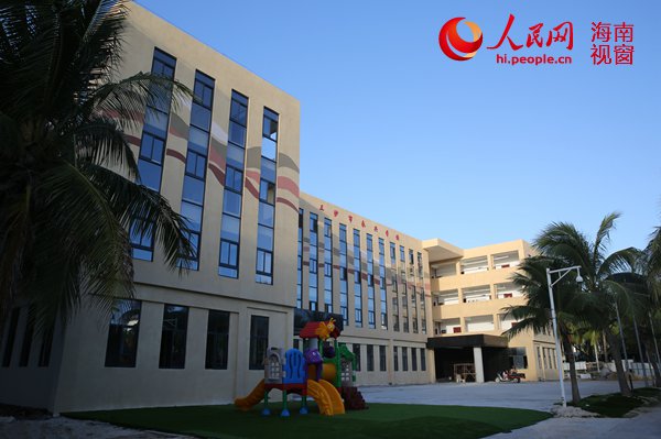 三沙市永兴学校综合教学楼（吴亚铁摄）