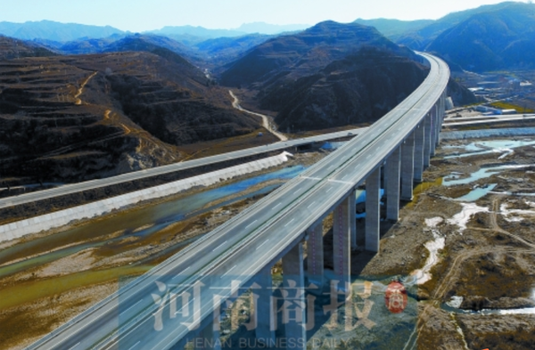 祁连县旅游景点_祁连县2010年人均收入(2)