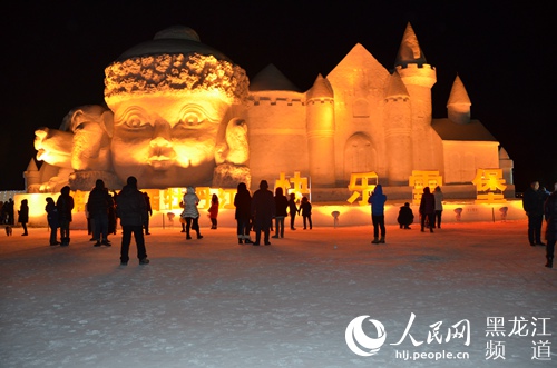 第十五届牡丹江雪堡正式开园。