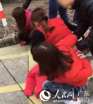 警方抓获嫌疑人现场。广州市公安局供图