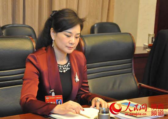 陕西省政协委员周建玲建议,加快城市生活垃圾分类处理。