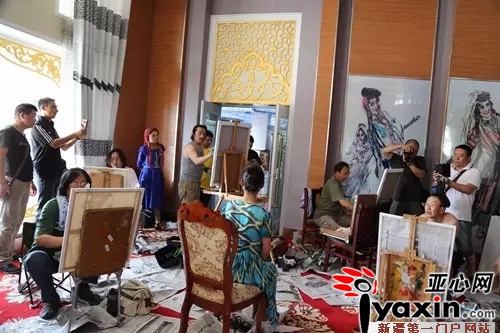 艺术家们现场写生。